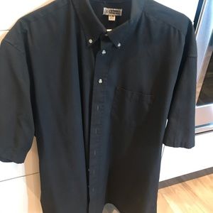 Men’s Classic Short Sleeve Button Down